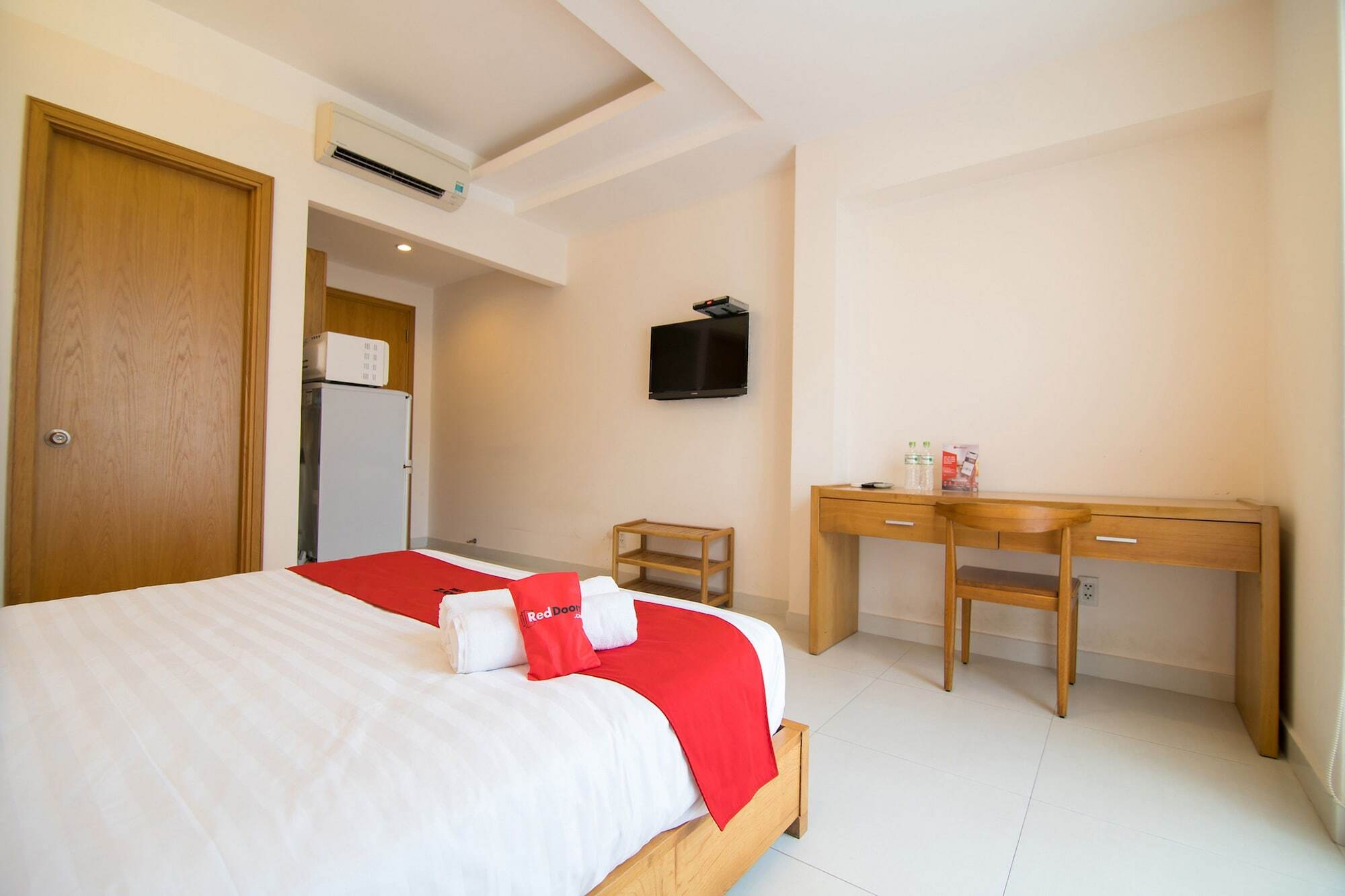 Reddoorz Plus Near Secc D7 Thành Pho Ho Chí Minh Esterno foto